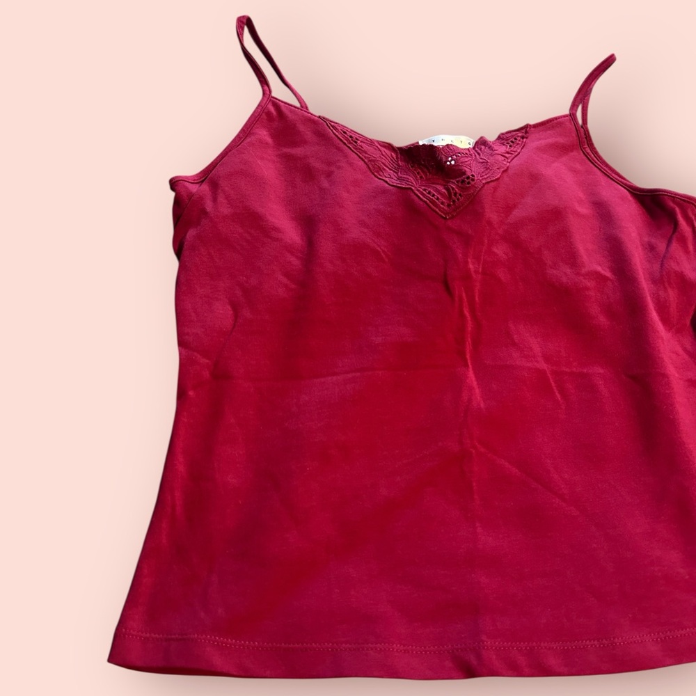 Women's Old Navy Stretch Brick Red Camisole Top With Neckline Detail Size Medium - Picture 2 of 7